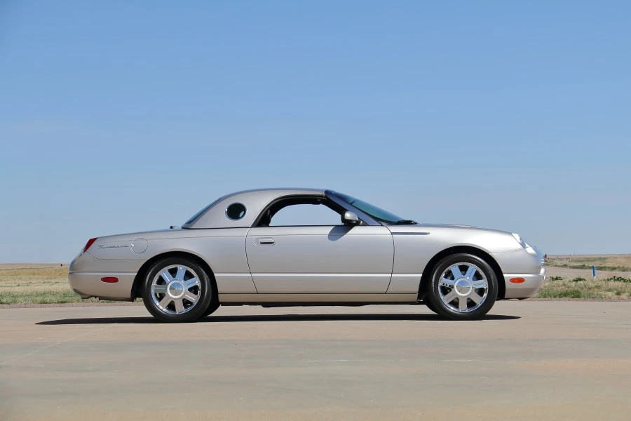 2005 Ford Thunderbird 11th Gen - Image 12 of 31