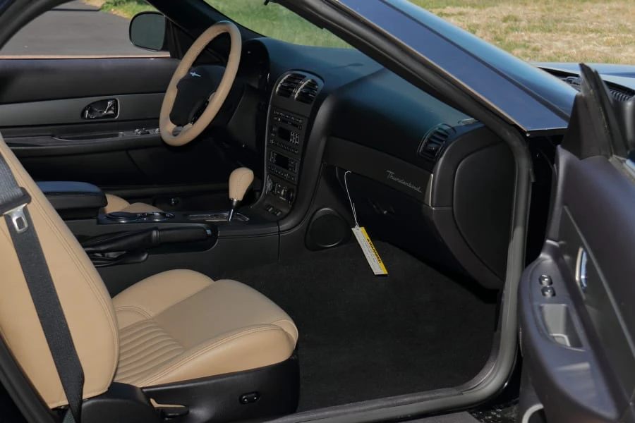 2005 Ford Thunderbird 11th Gen - Image 24 of 31