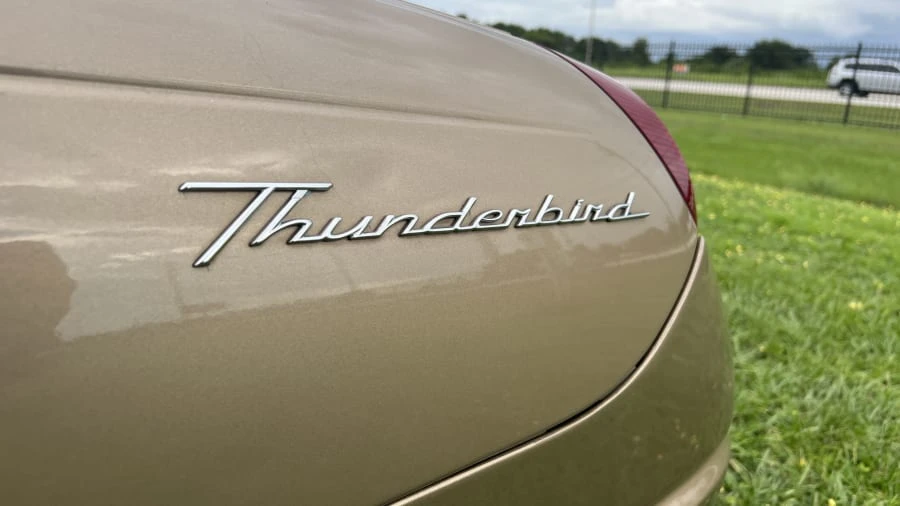 2005 Ford Thunderbird 11th Gen - Image 6 of 7