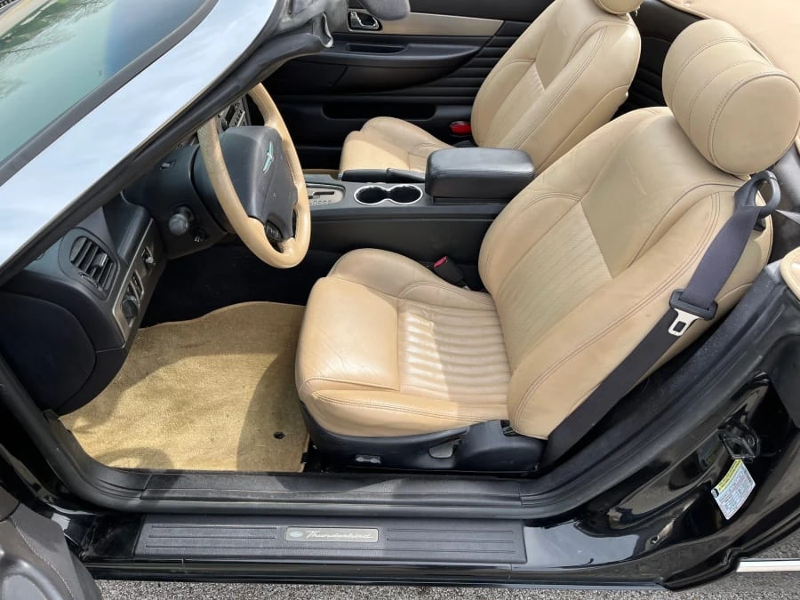 2005 Ford Thunderbird 11th Gen - Image 6 of 11
