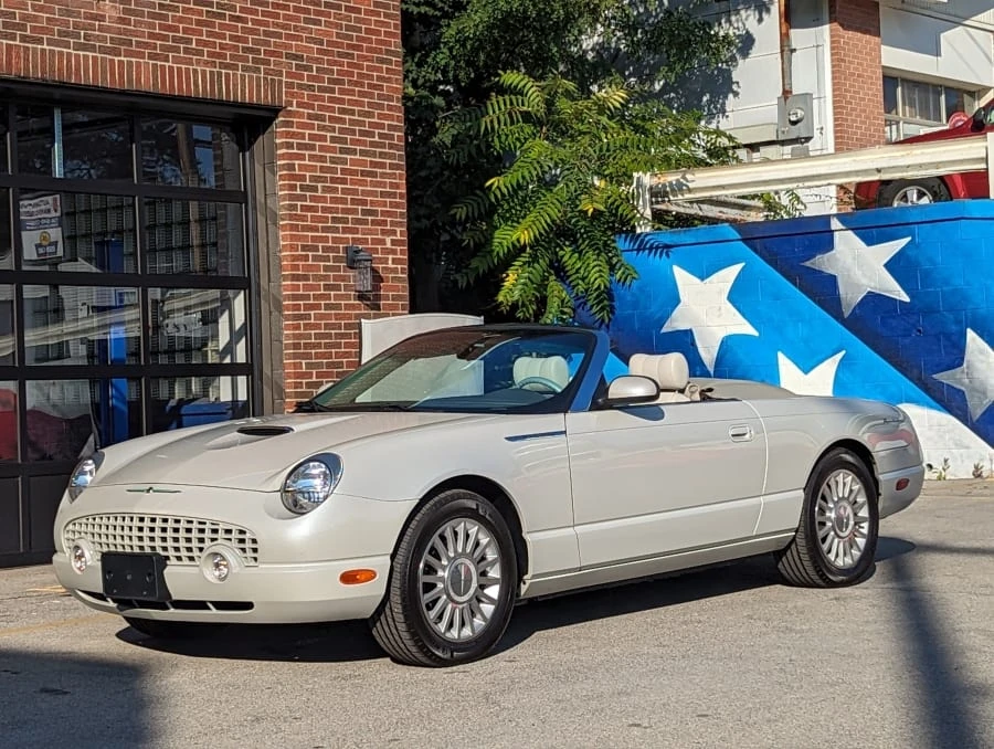 2005 Ford Thunderbird 11th Gen - Image 21 of 31
