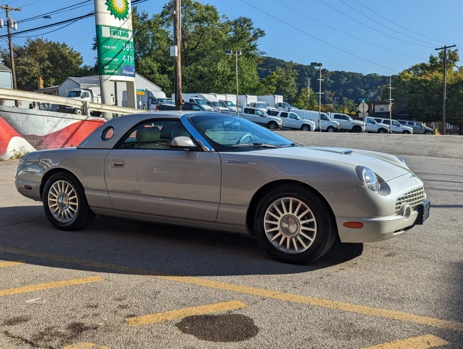 2005 Ford Thunderbird 11th Gen - Image 15 of 31