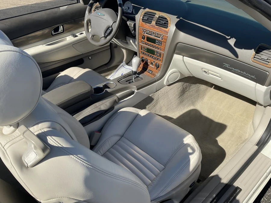 2005 Ford Thunderbird 11th Gen - Image 12 of 16