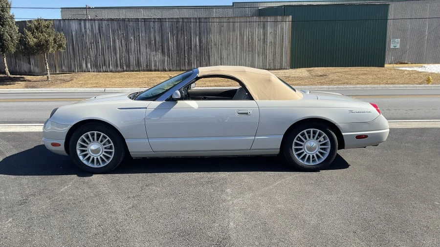 2005 Ford Thunderbird 11th Gen - Image 8 of 22