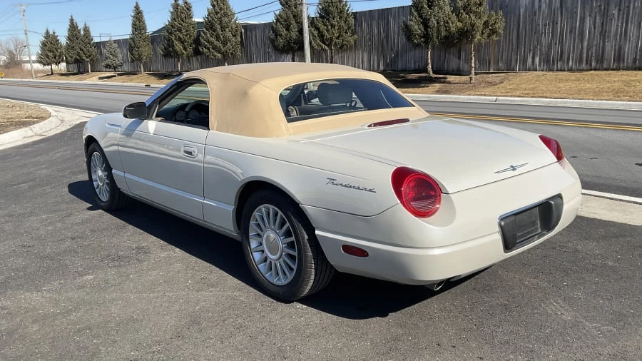 2005 Ford Thunderbird 11th Gen - Image 9 of 22