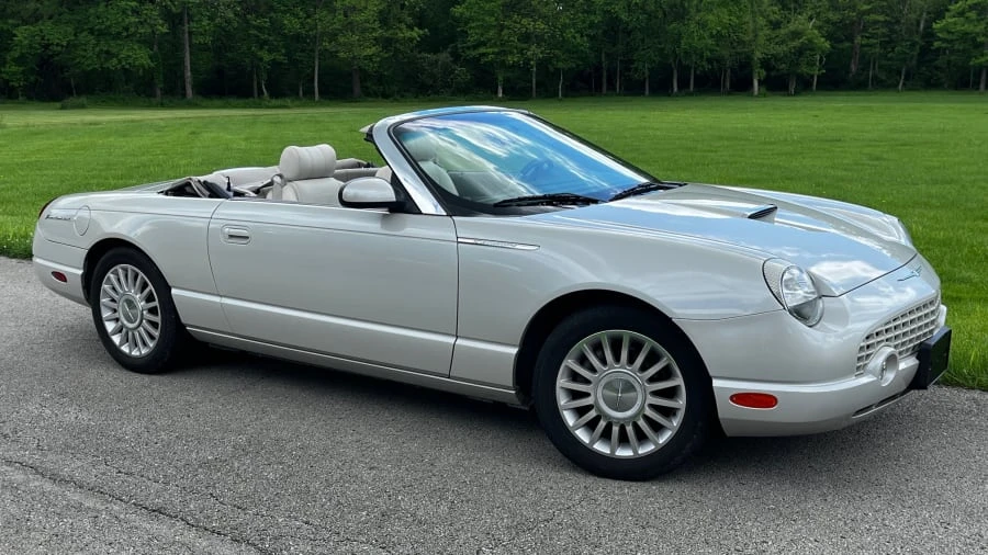 2005 Ford Thunderbird 11th Gen - Image 10 of 29