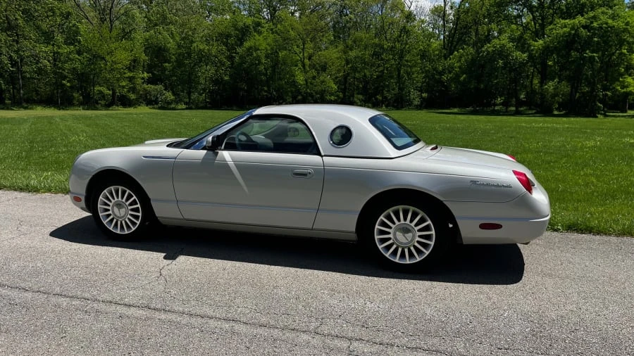 2005 Ford Thunderbird 11th Gen - Image 6 of 29