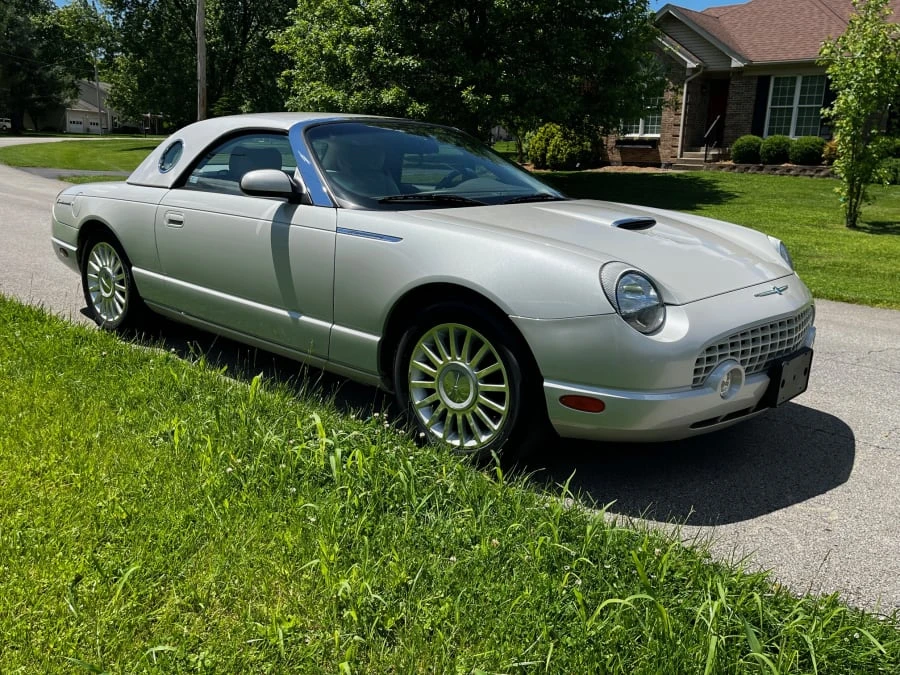 2005 Ford Thunderbird 11th Gen - Image 11 of 29