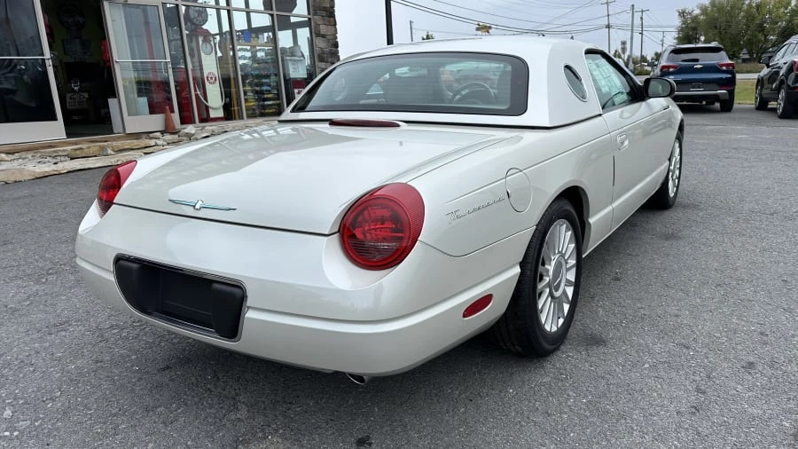 2005 Ford Thunderbird 11th Gen - Image 3 of 24