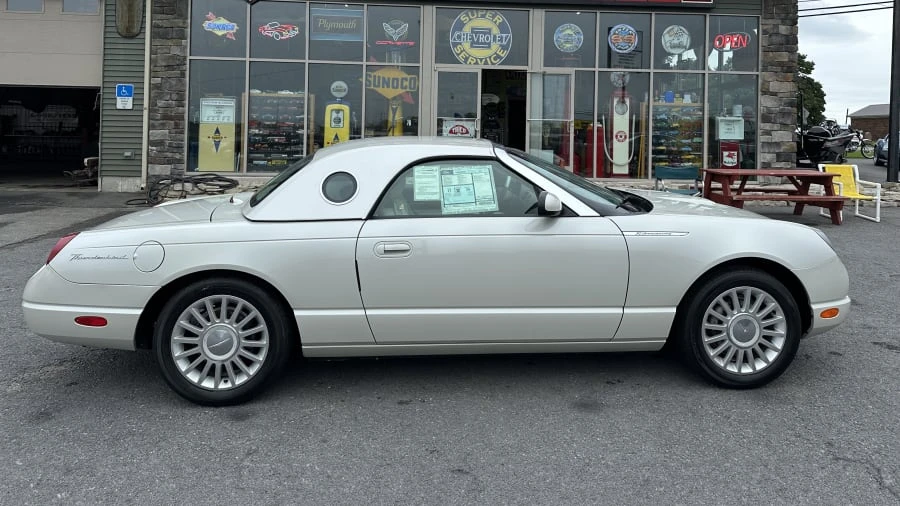 2005 Ford Thunderbird 11th Gen - Image 7 of 24