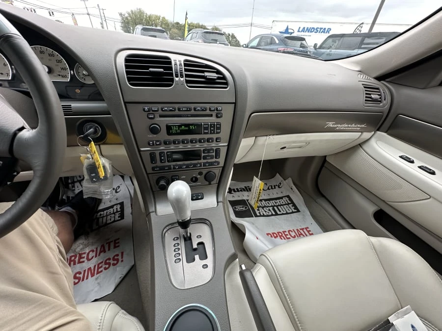 2005 Ford Thunderbird 11th Gen - Image 18 of 24
