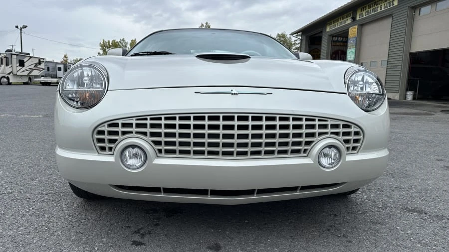 2005 Ford Thunderbird 11th Gen - Image 4 of 24