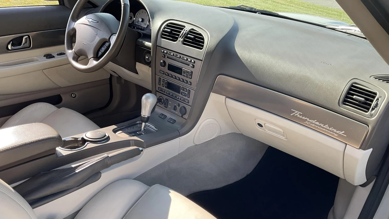 2005 Ford Thunderbird 11th Gen - Image 6 of 27