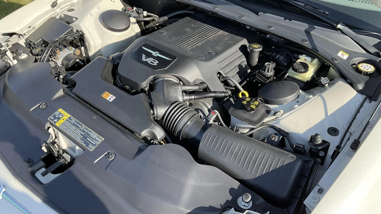 2005 Ford Thunderbird 11th Gen - Image 11 of 27