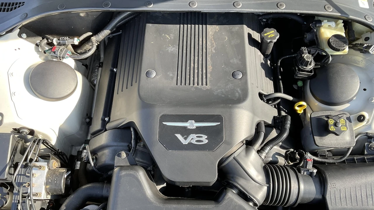 2005 Ford Thunderbird 11th Gen - Image 13 of 27