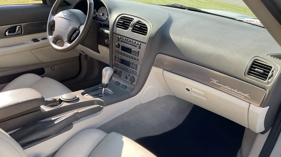 2005 Ford Thunderbird 11th Gen - Image 6 of 24
