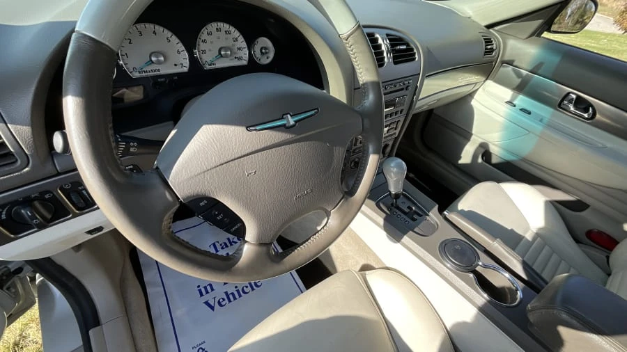 2005 Ford Thunderbird 11th Gen - Image 8 of 24
