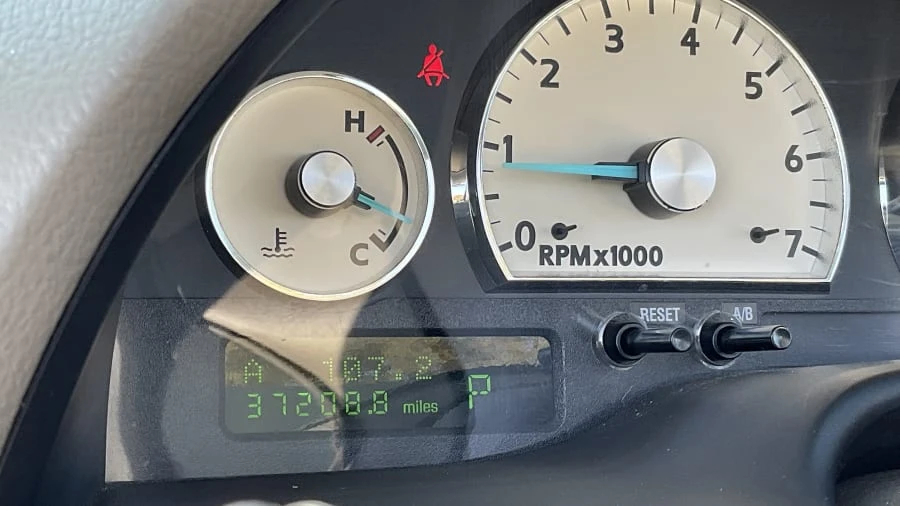 2005 Ford Thunderbird 11th Gen - Image 10 of 24