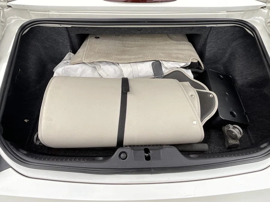 2005 Ford Thunderbird 11th Gen - Image 13 of 14