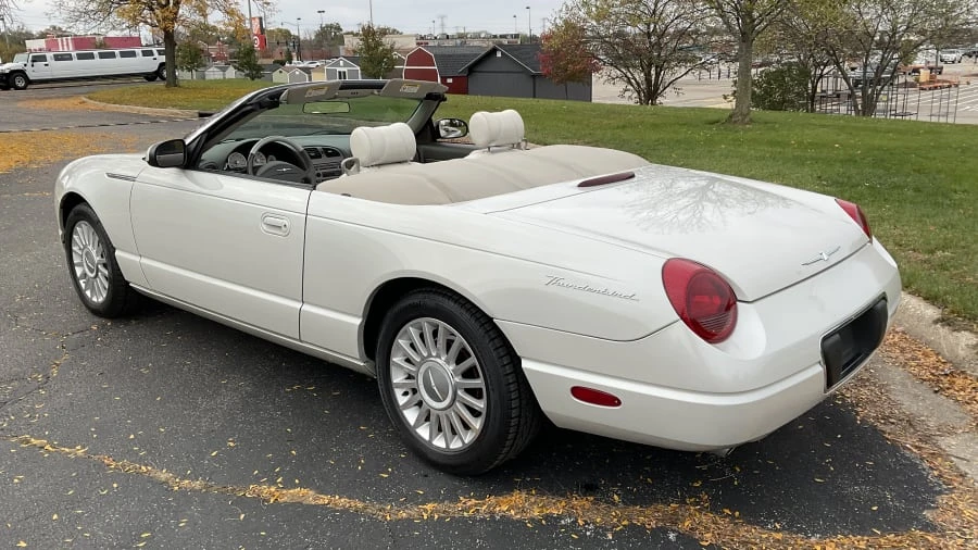 2005 Ford Thunderbird 11th Gen - Image 3 of 14