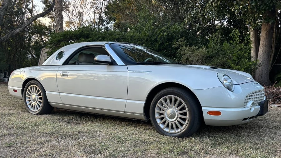 2005 Ford Thunderbird 11th Gen - Image 5 of 16