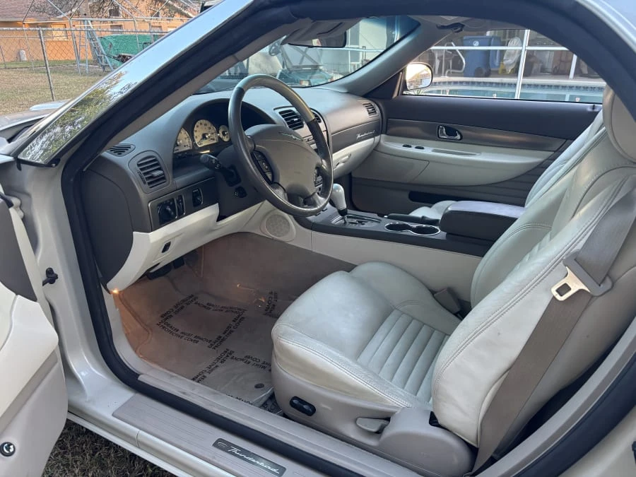 2005 Ford Thunderbird 11th Gen - Image 9 of 16