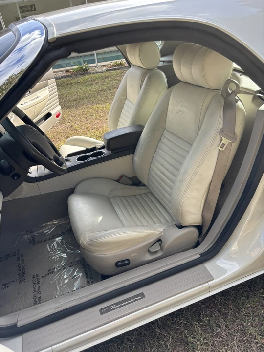 2005 Ford Thunderbird 11th Gen - Image 11 of 16