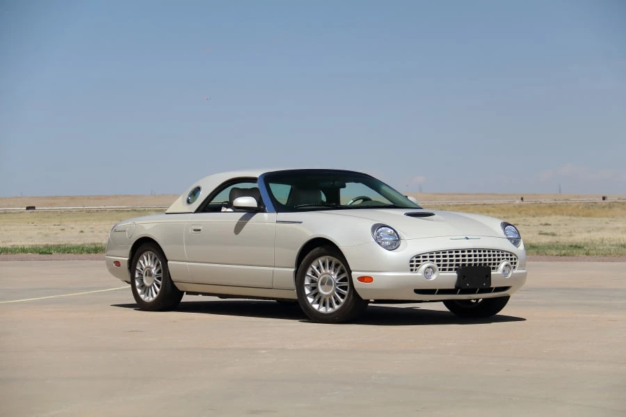 2005 Ford Thunderbird 11th Gen - Image 17 of 31