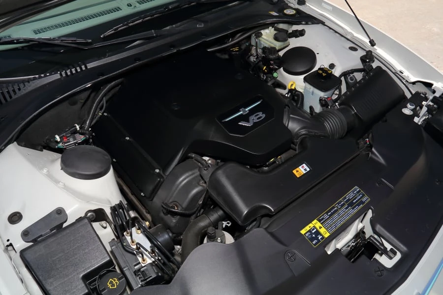 2005 Ford Thunderbird 11th Gen - Image 30 of 31