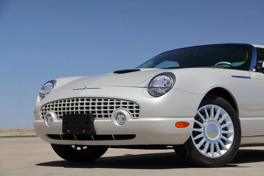 2005 Ford Thunderbird 11th Gen - Image 16 of 31