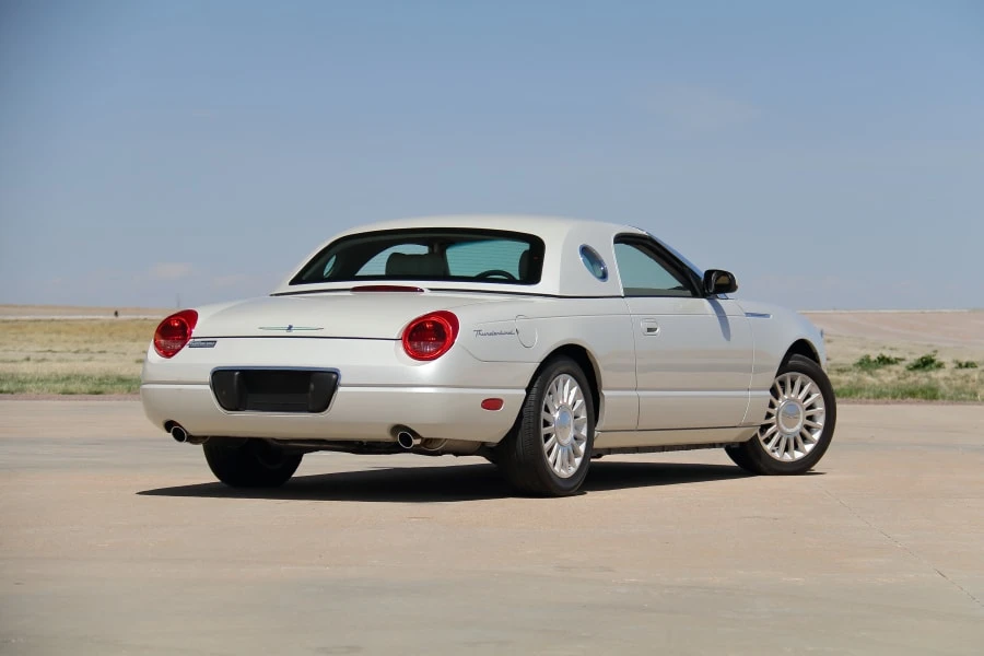 2005 Ford Thunderbird 11th Gen - Image 3 of 31