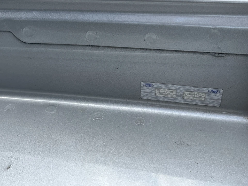 2005 Ford Thunderbird 11th Gen - Image 18 of 19