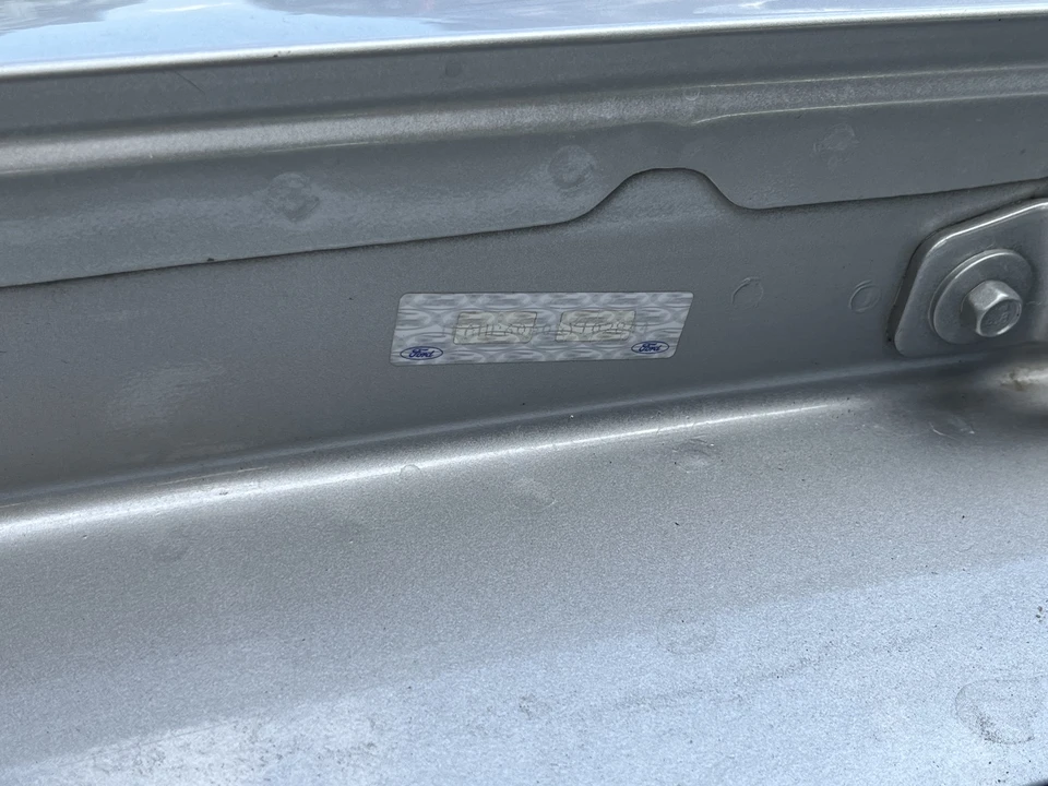 2005 Ford Thunderbird 11th Gen - Image 17 of 19