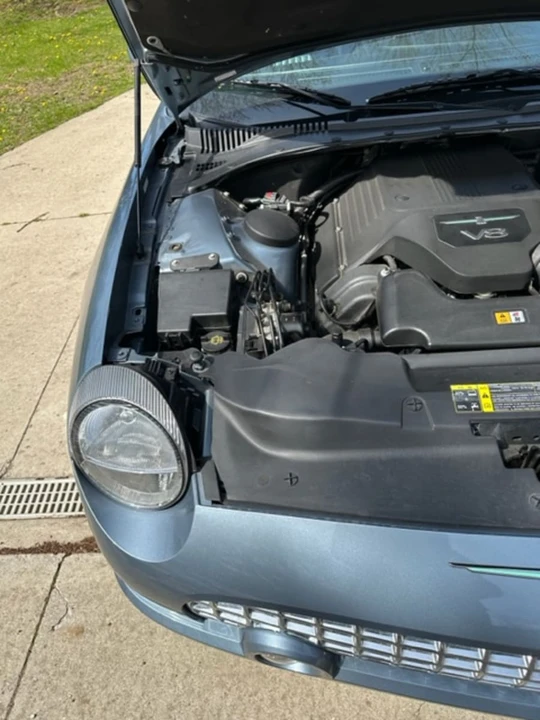 2005 Ford Thunderbird 11th Gen - Image 21 of 30