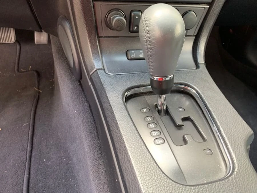 2005 Ford Thunderbird 11th Gen - Image 20 of 30