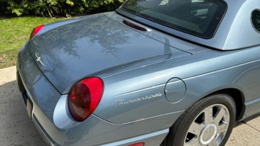 2005 Ford Thunderbird 11th Gen - Image 10 of 30