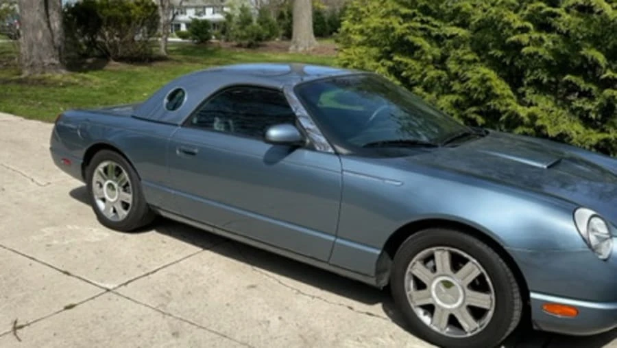 2005 Ford Thunderbird 11th Gen - Image 9 of 30