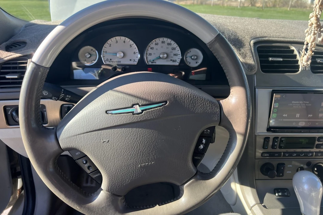 2005 Ford Thunderbird 11th Gen - Image 5 of 7