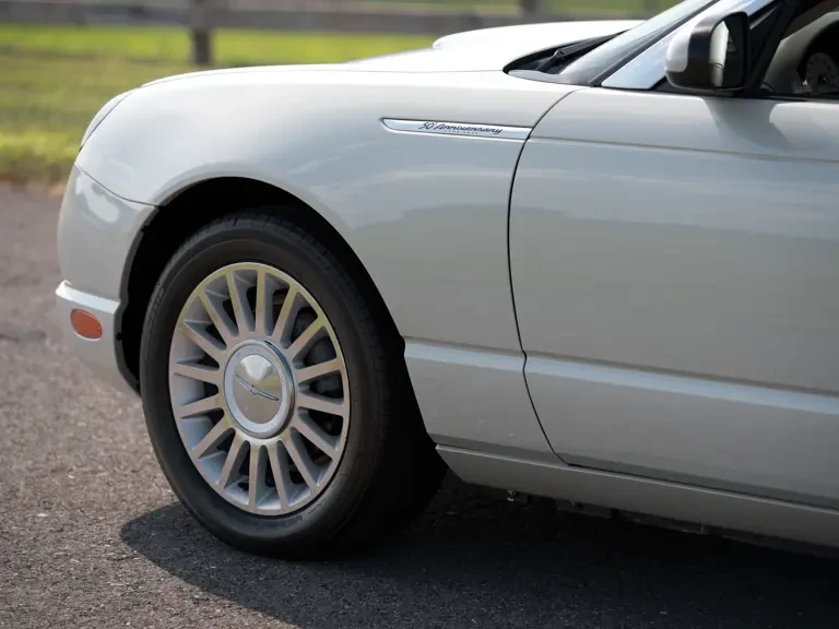 2005 Ford Thunderbird 11th Gen - Image 8 of 22