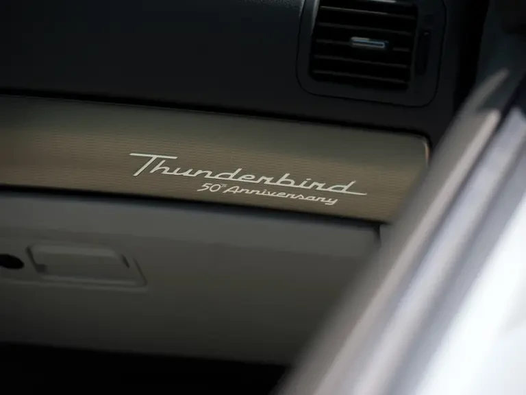 2005 Ford Thunderbird 11th Gen - Image 15 of 22