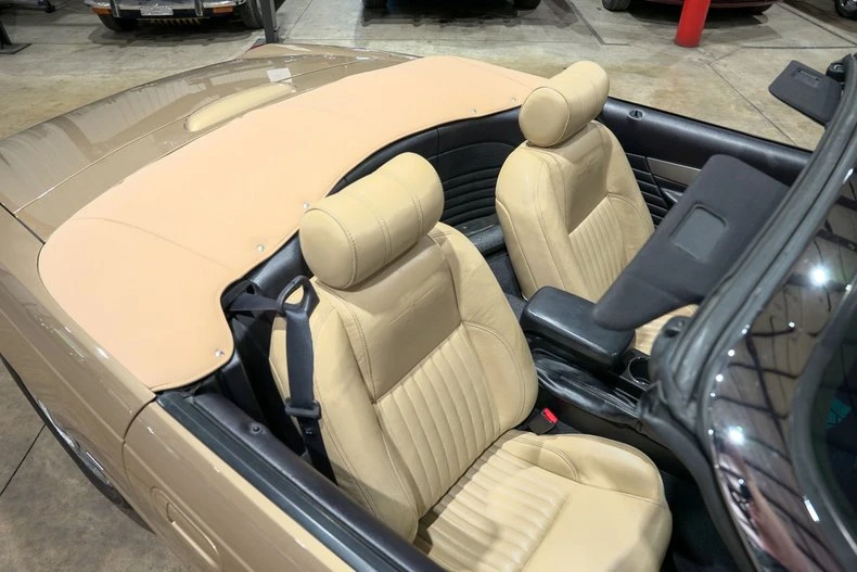 2005 Ford Thunderbird 11th Gen - Image 19 of 31