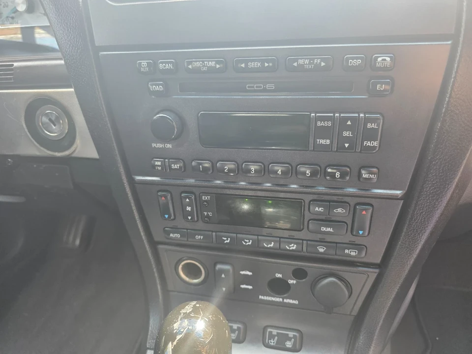 2005 Ford Thunderbird 11th Gen - Image 20 of 31