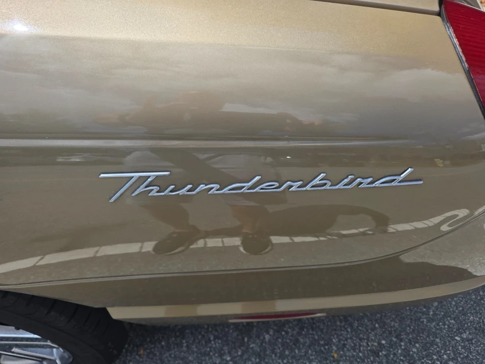 2005 Ford Thunderbird 11th Gen - Image 12 of 31
