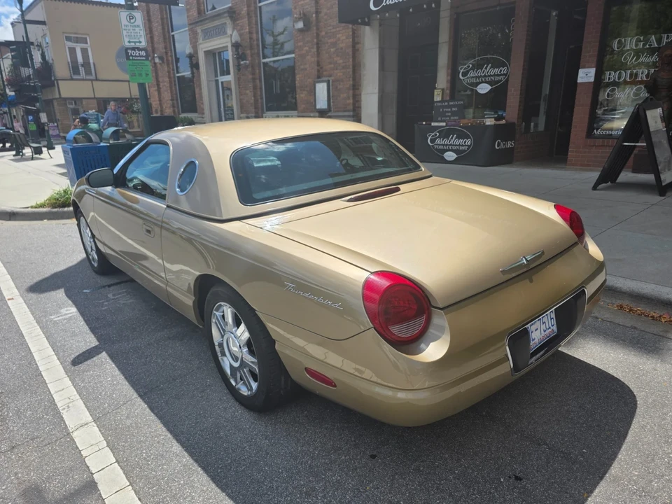 2005 Ford Thunderbird 11th Gen - Image 7 of 31