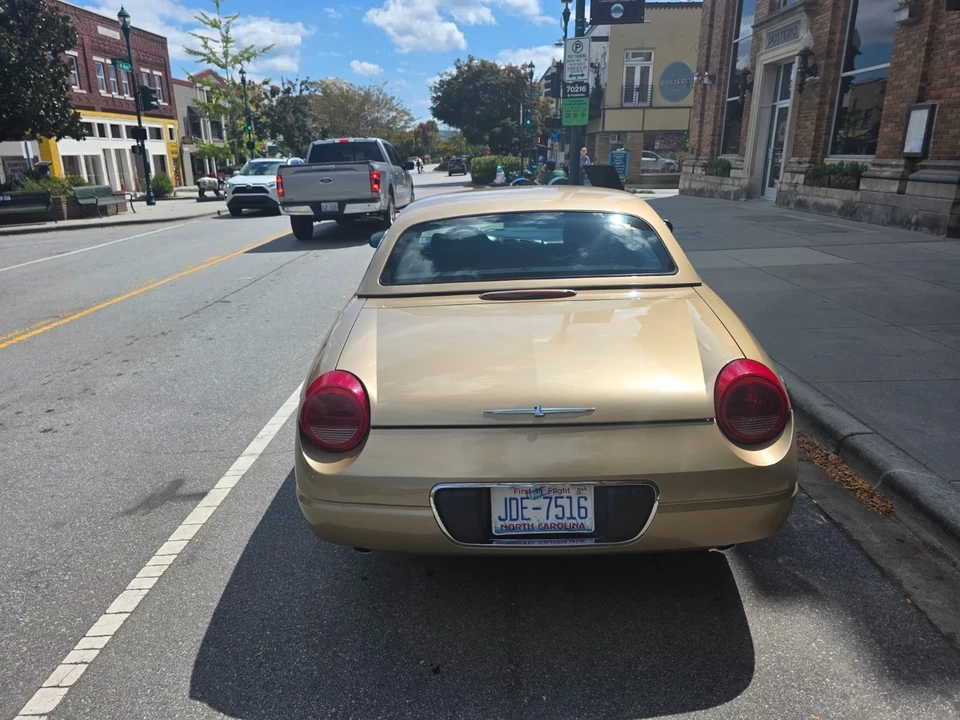 2005 Ford Thunderbird 11th Gen - Image 6 of 31