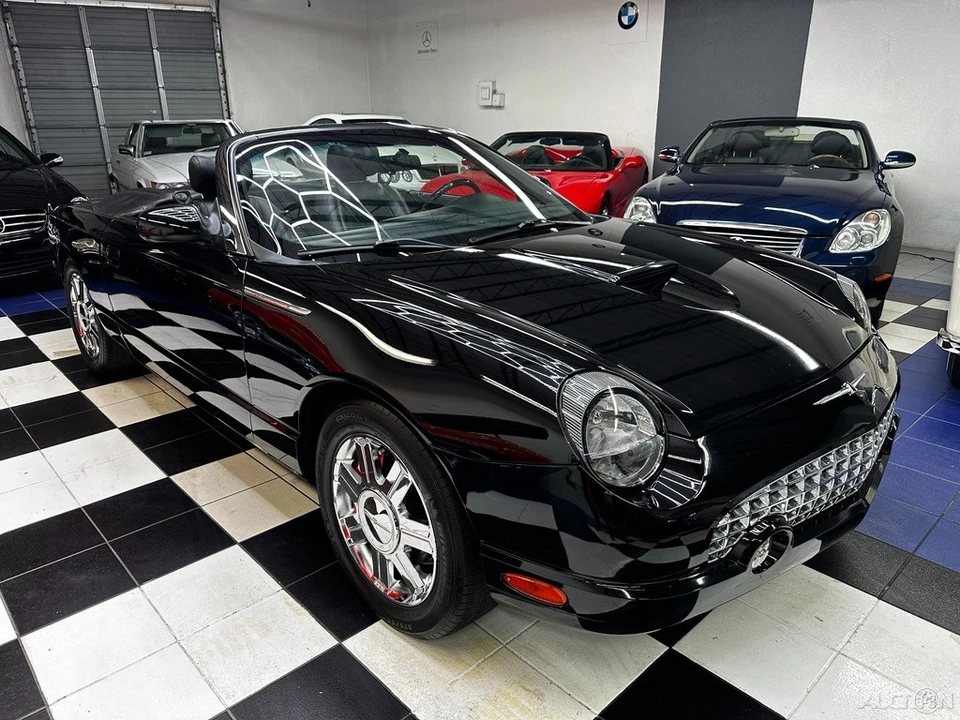 2005 Ford Thunderbird 11th Gen - Image 2 of 21