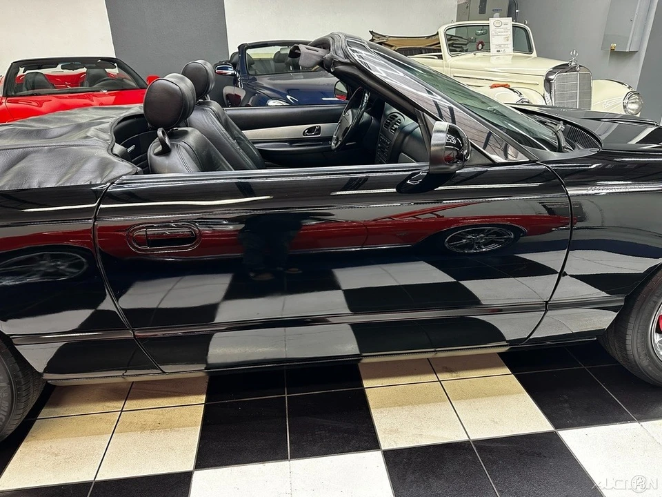 2005 Ford Thunderbird 11th Gen - Image 23 of 24