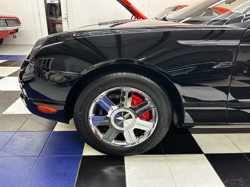 2005 Ford Thunderbird 11th Gen - Image 7 of 21