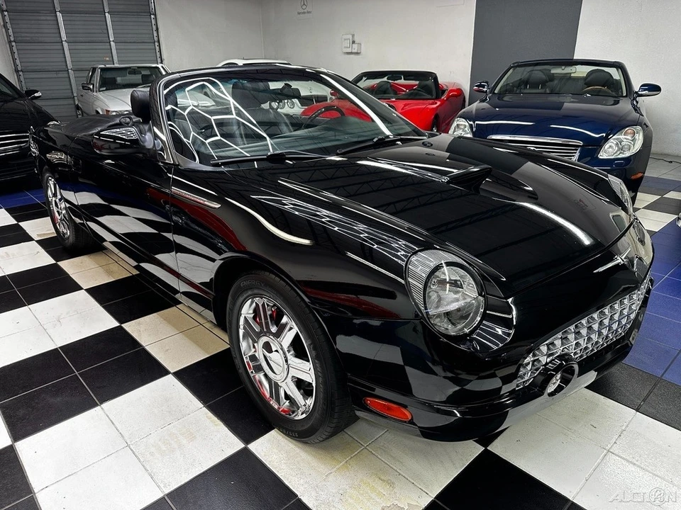2005 Ford Thunderbird 11th Gen - Image 3 of 21