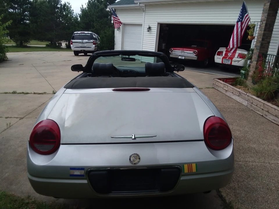 2005 Ford Thunderbird 11th Gen - Image 6 of 12